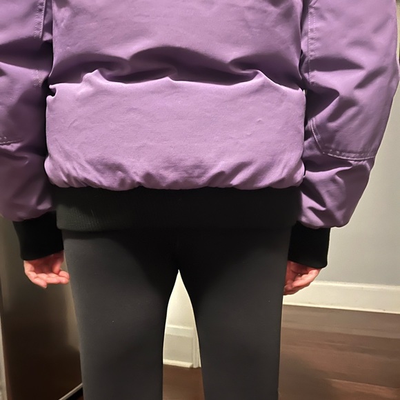 Authentic EUC Canada Goose Bomber Jacket - Picture 8 of 8